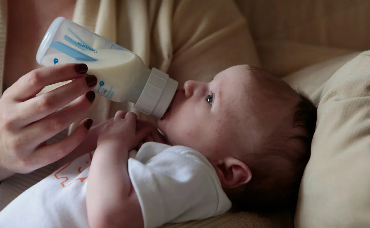 breast milk sales, breastfeeding awareness, extra income