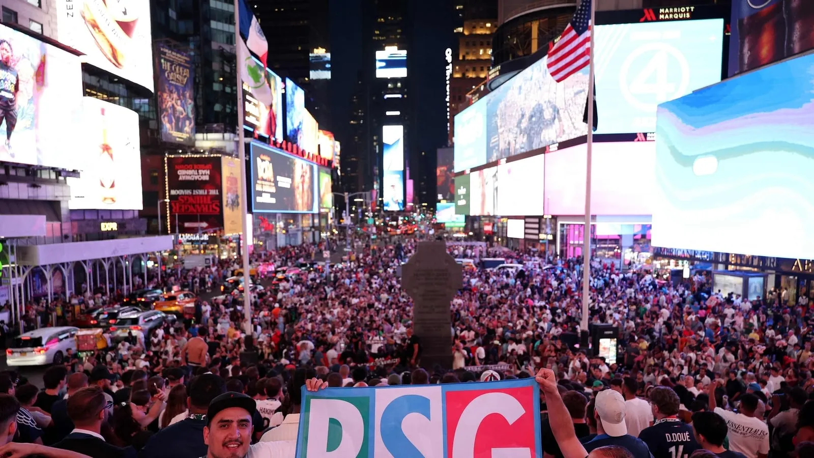 Chelsea vs PSG, Fifa Club World Cup final, fan craze