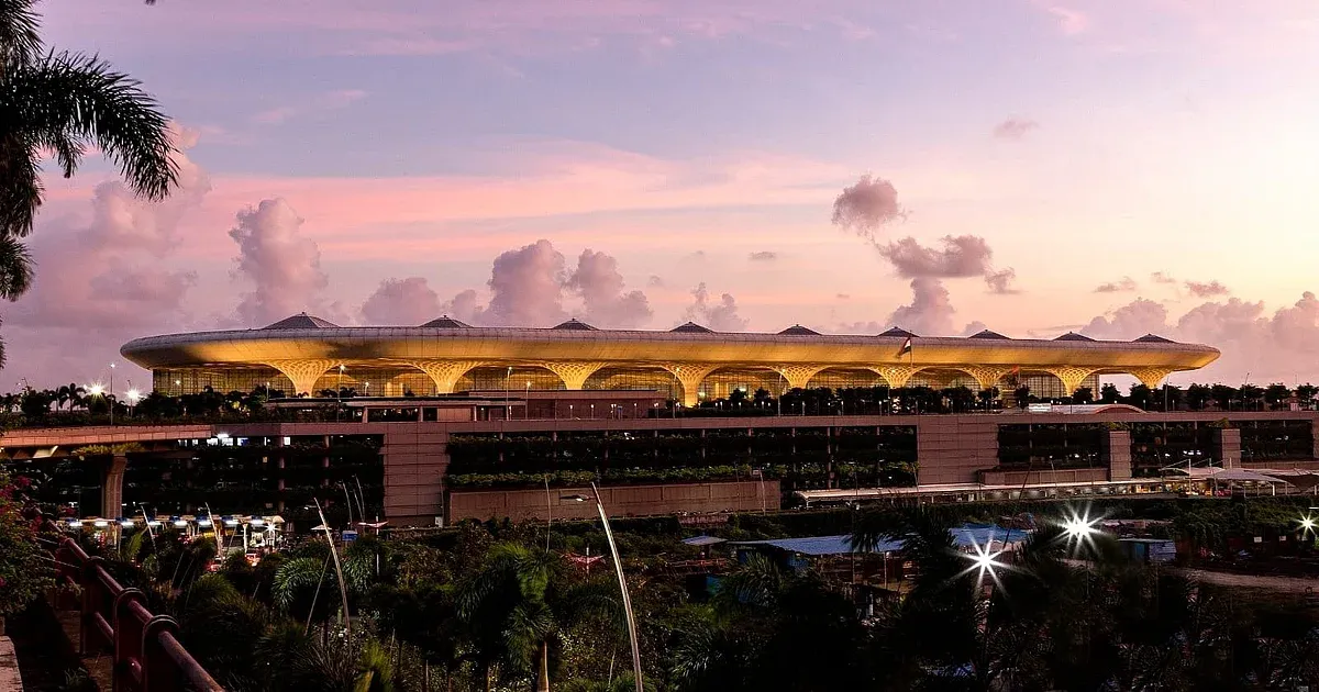 Mumbai Airport, lack of app based transport, cab aggregators