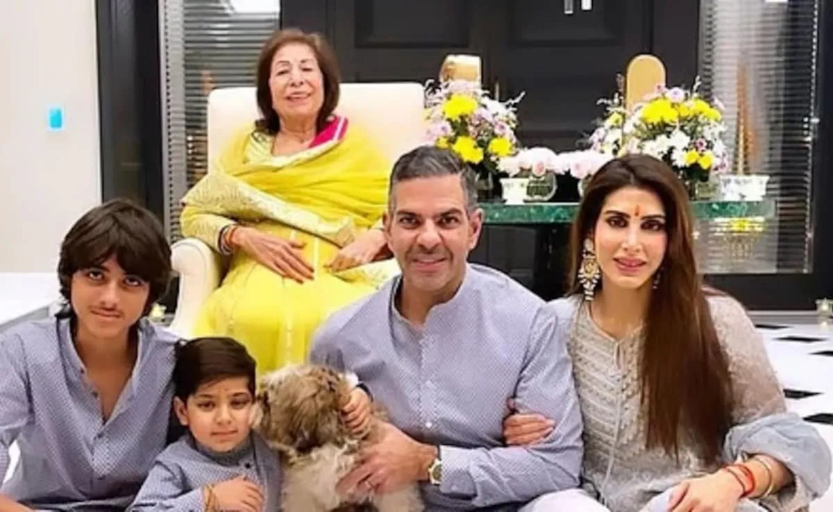 Sona Comstar, Rani Kapur, Sunjay Kapur