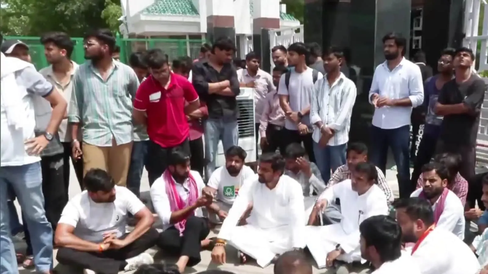 student suicide, Sharda University, allegations