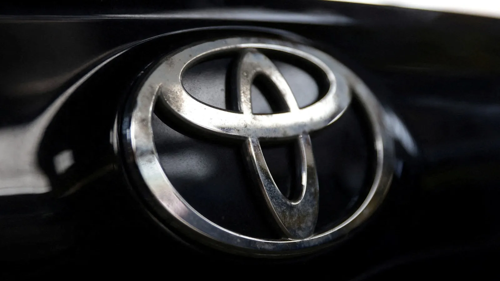 Toyota, global sales, tariffs
