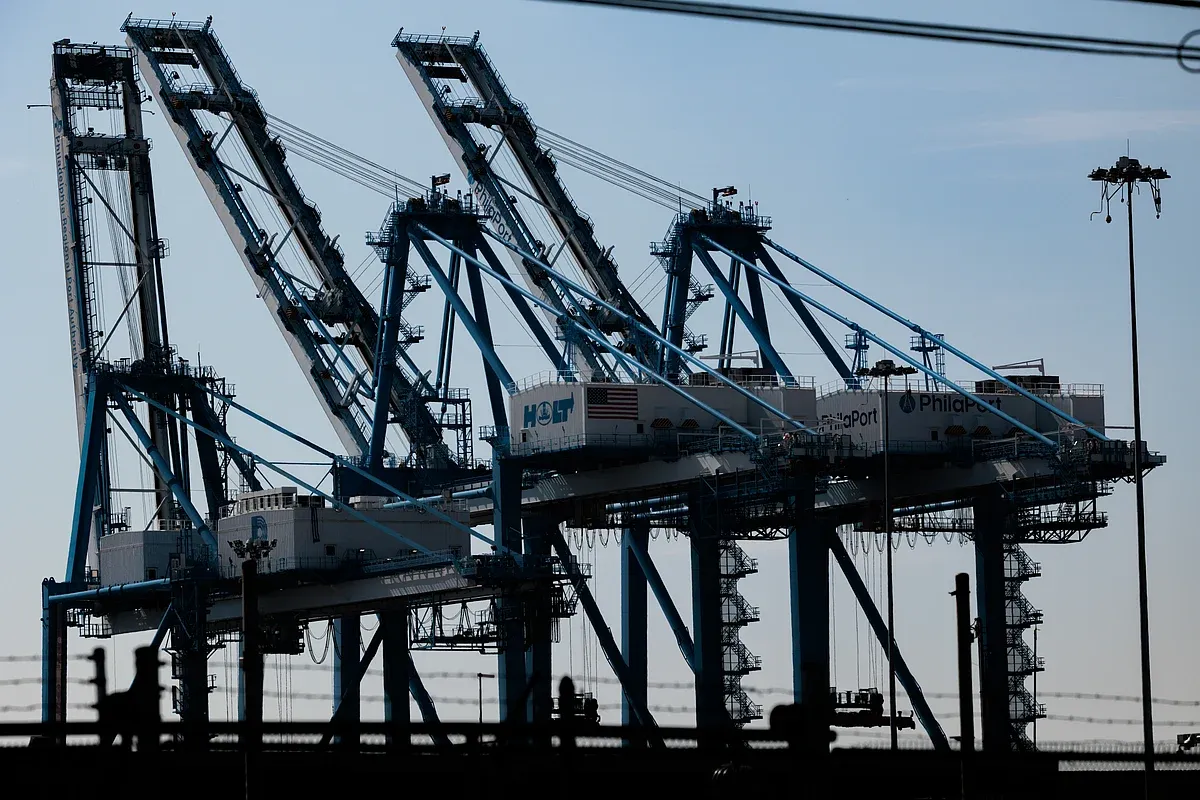 US Goods Trade Deficit, Imports, Gross Domestic Product